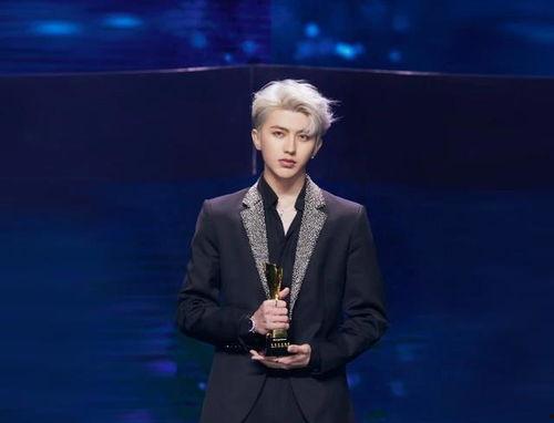 小鬼爆料黄明昊视频大全,黄明昊视频大全背后的故事与精彩瞬间 第2张 小鬼爆料黄明昊视频大全,黄明昊视频大全背后的故事与精彩瞬间 第2张